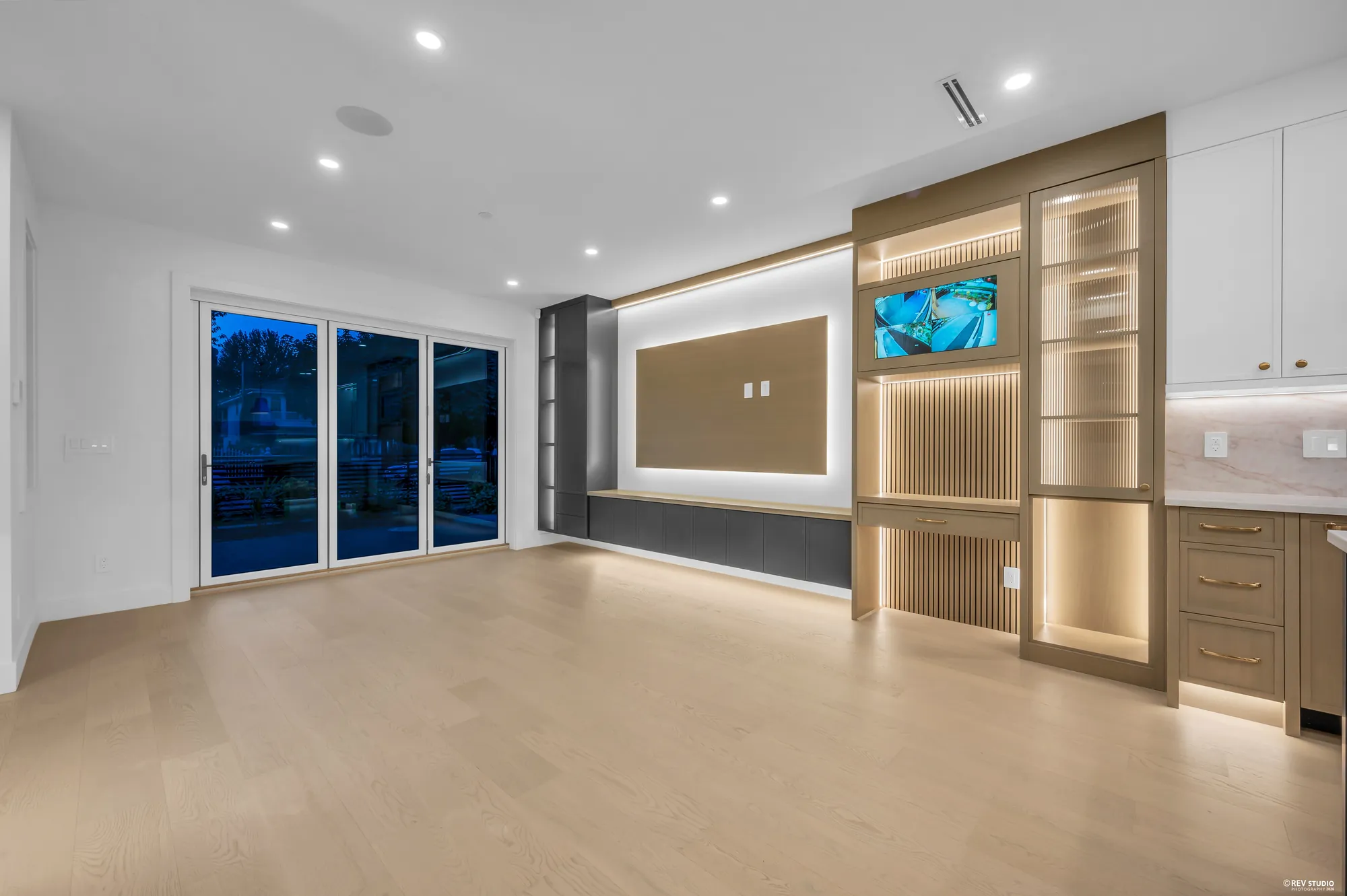Living area looking to the glazed doors at the front